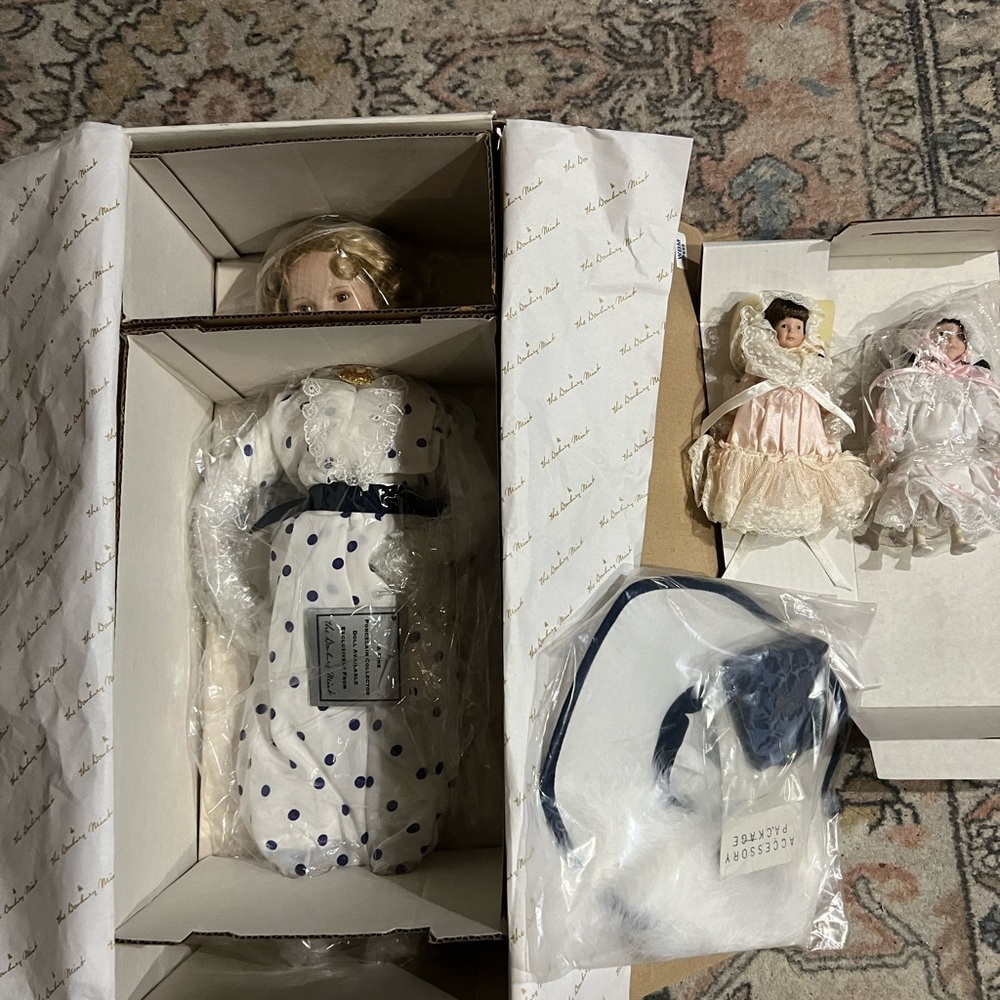 Shirley Temple bright eyes new in box never removed